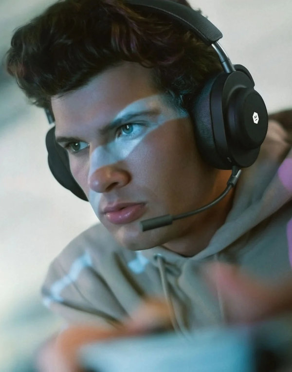 MG20 Wireless Gaming Headphones